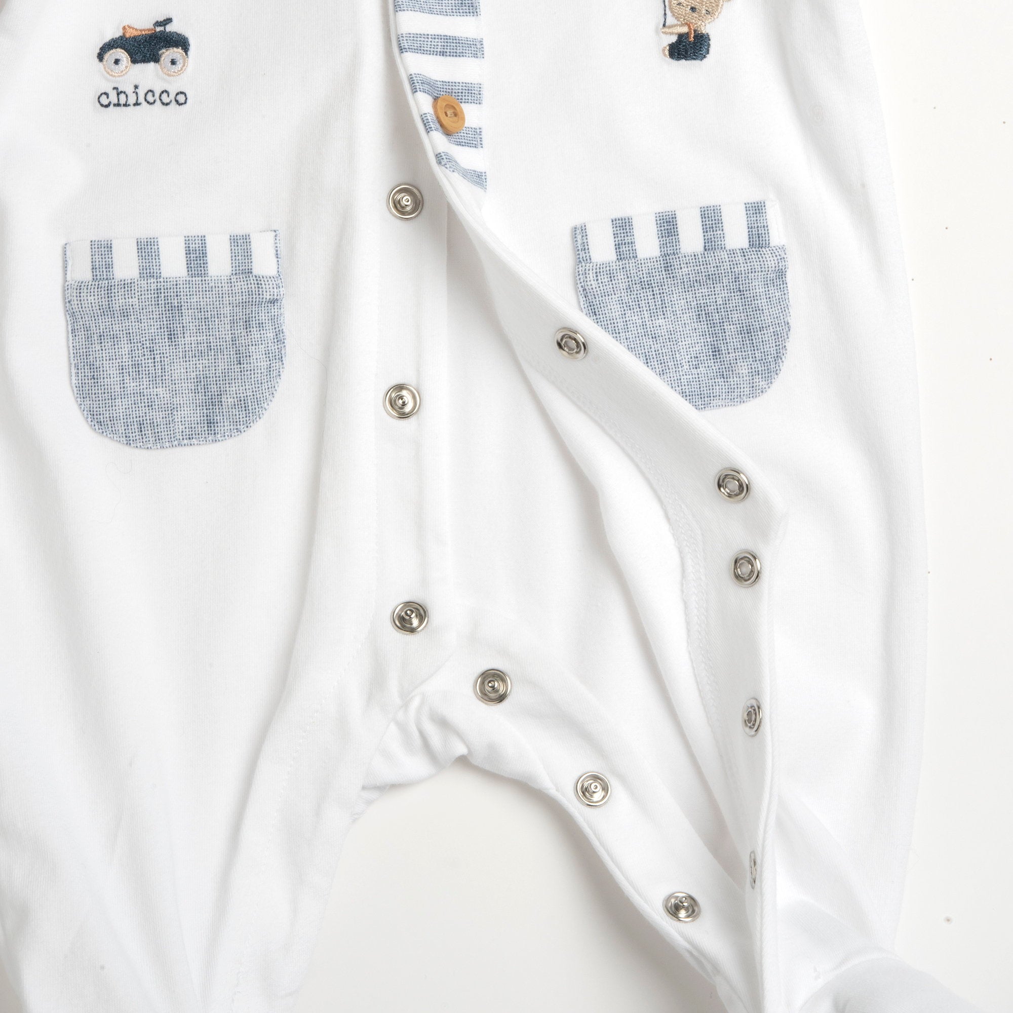 Boys White Applique Cotton Stretch Front Opening Babysuit