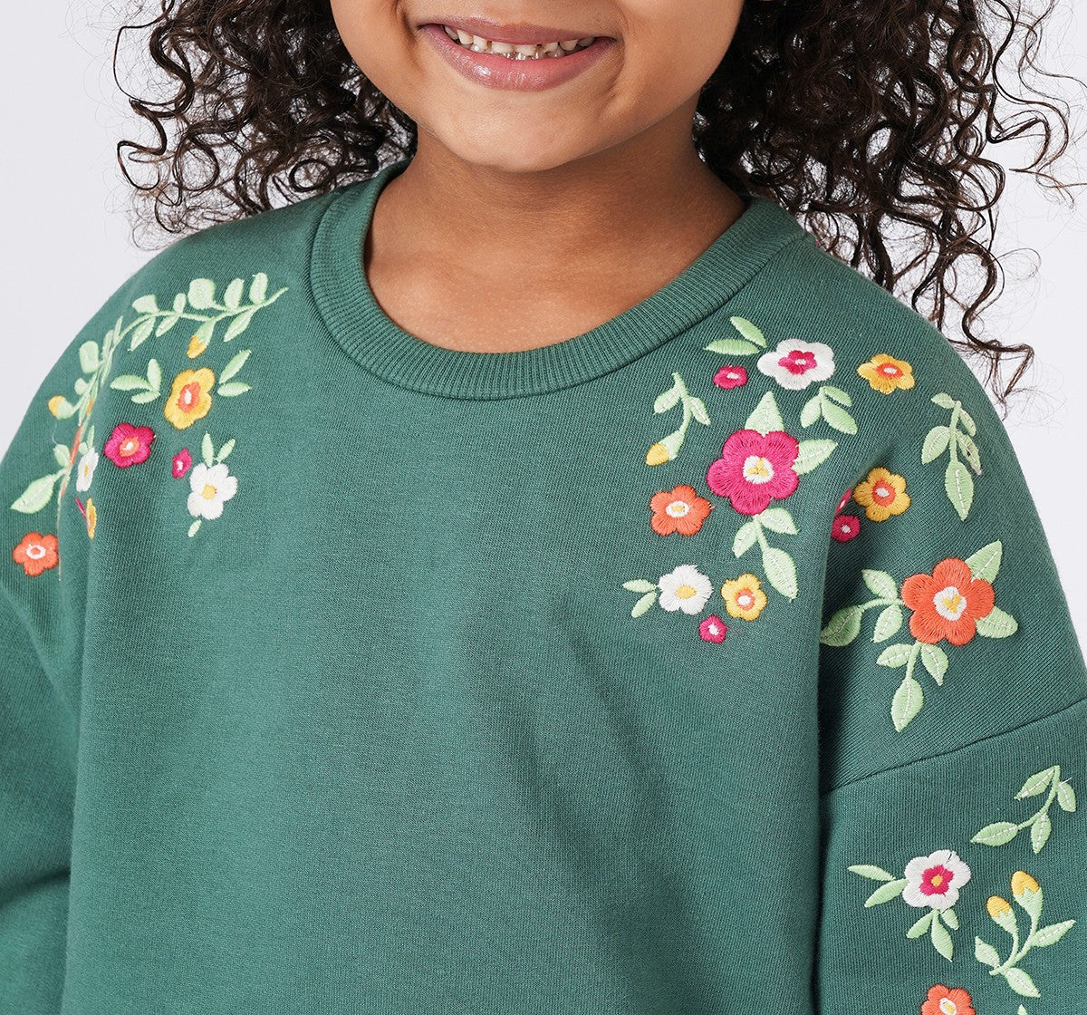 Sweatshirt with Emb At Shoulder Green