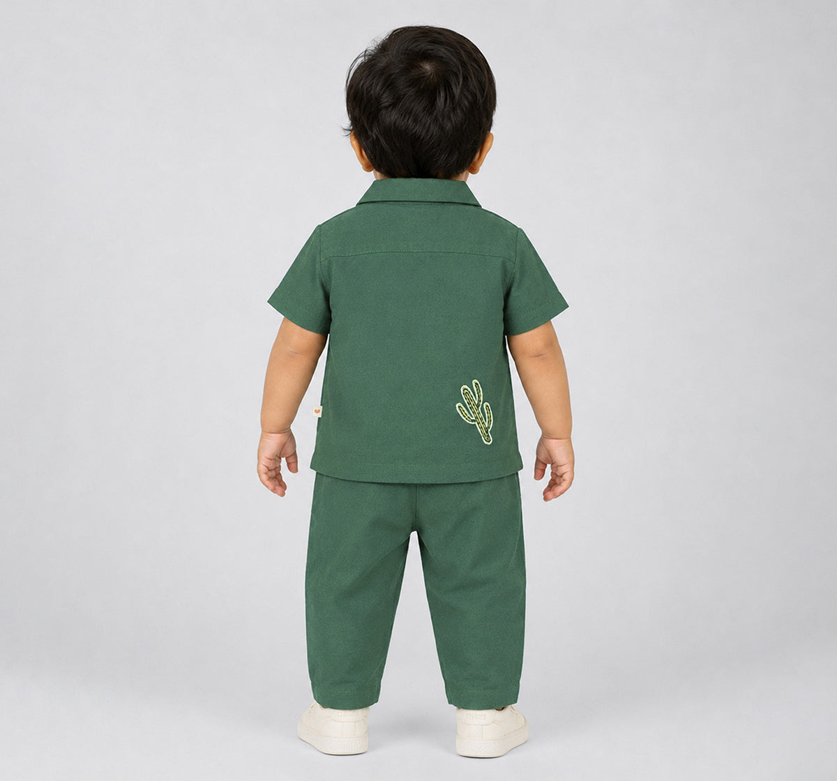 Applique Shirt with Relax Fit Pants Green