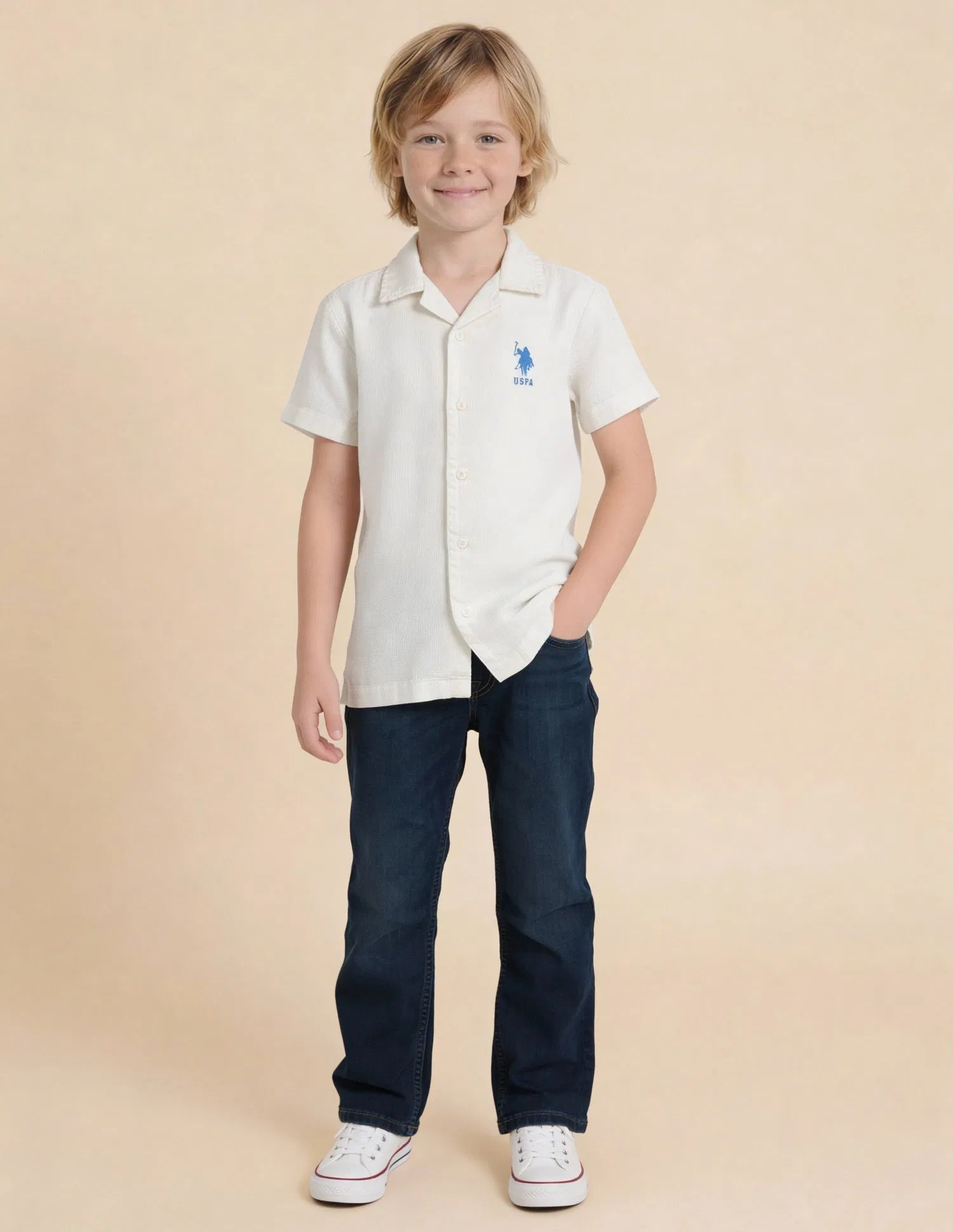 Boys White Graphic Appliqued Cotton Shirt – Regular Fit
