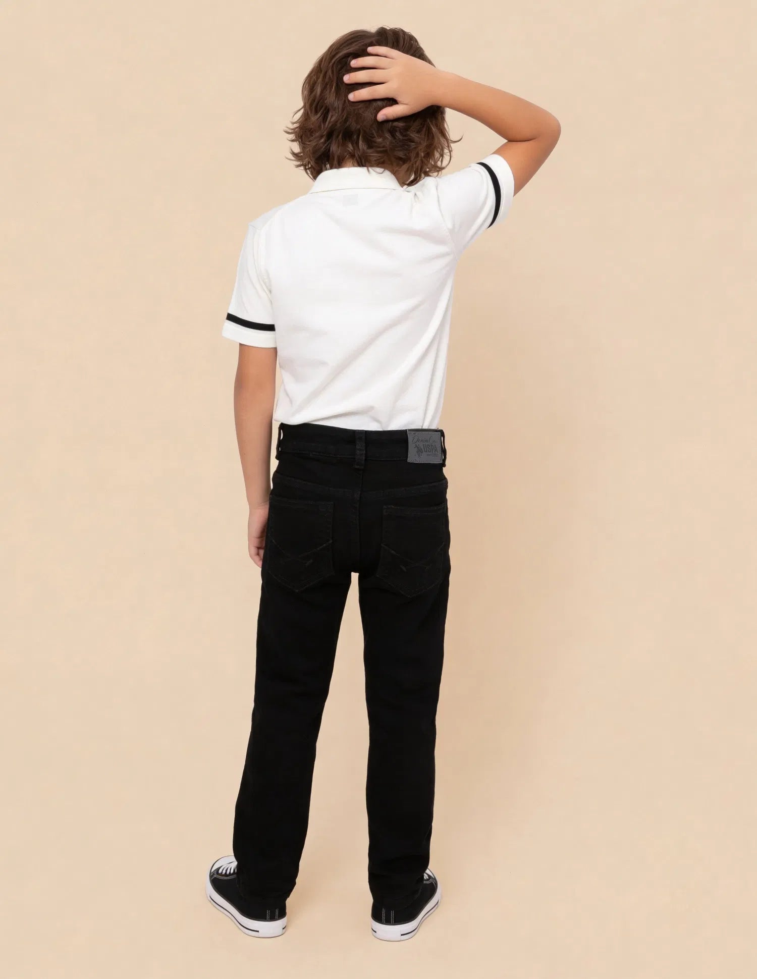 Boys Black Cotton Blend Mid Rise Slim Fit Jeans