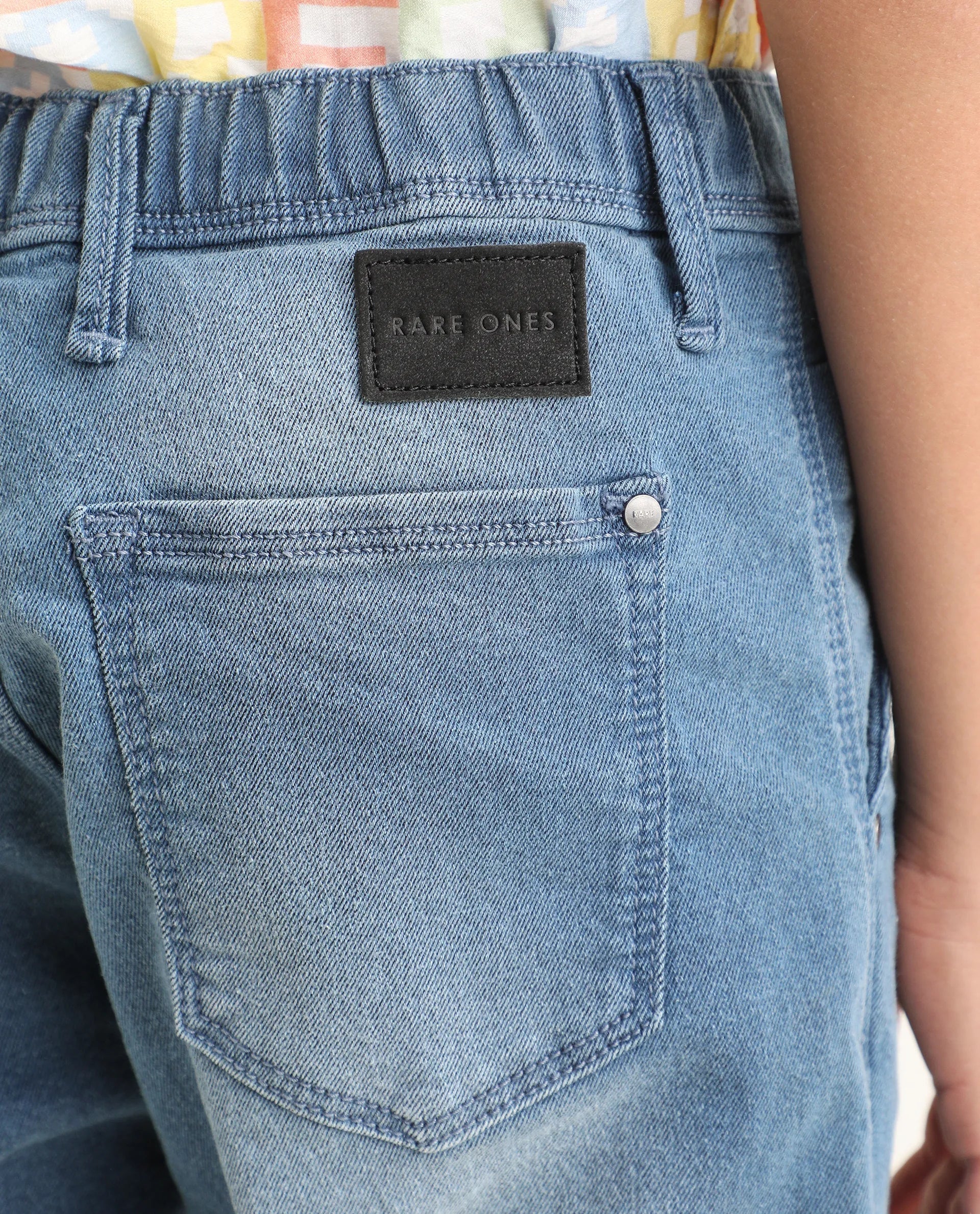 Boys Light Blue Regular Fit Button-Zip Jeans