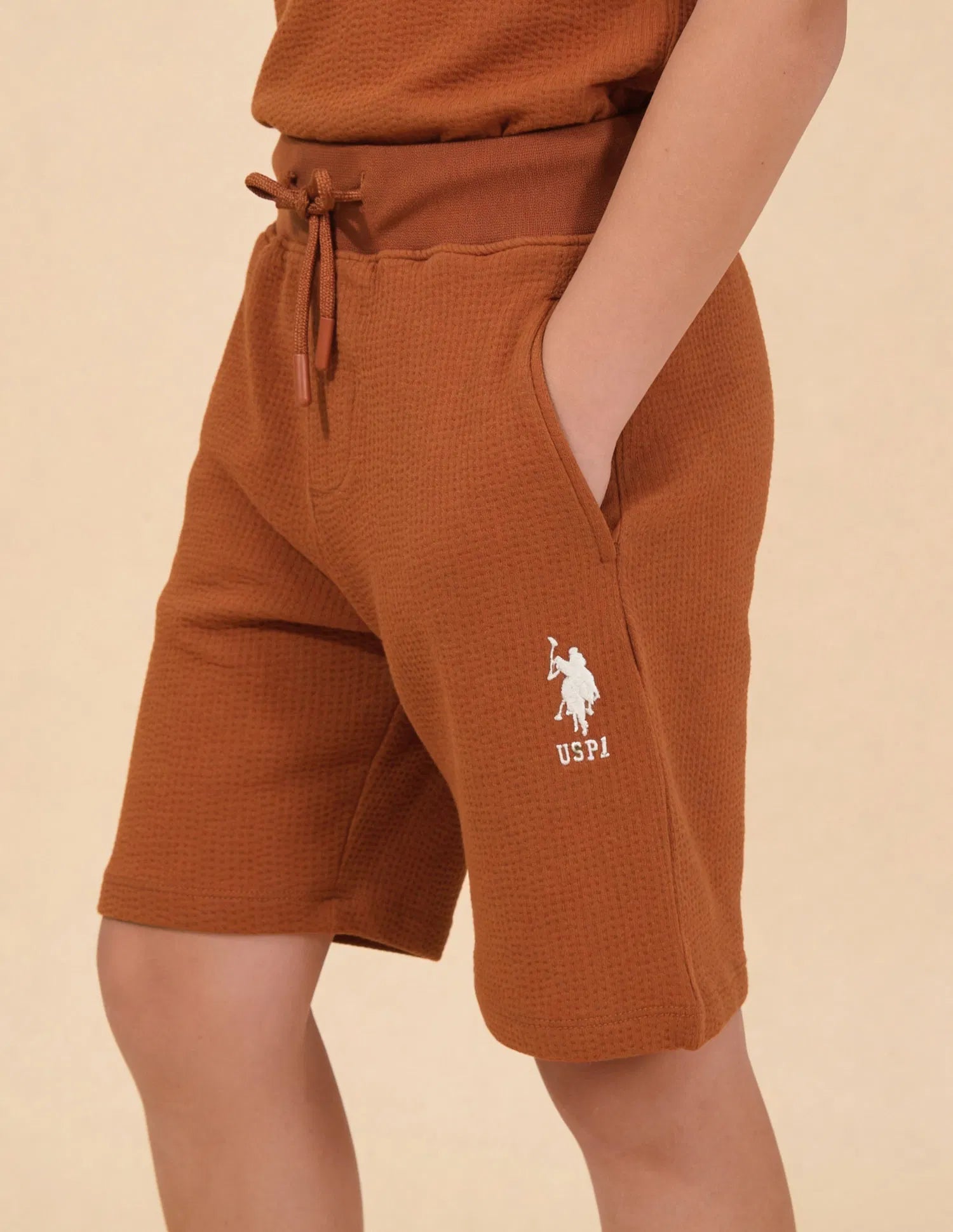 Boys Textured Cotton Shorts Regular Fit Red