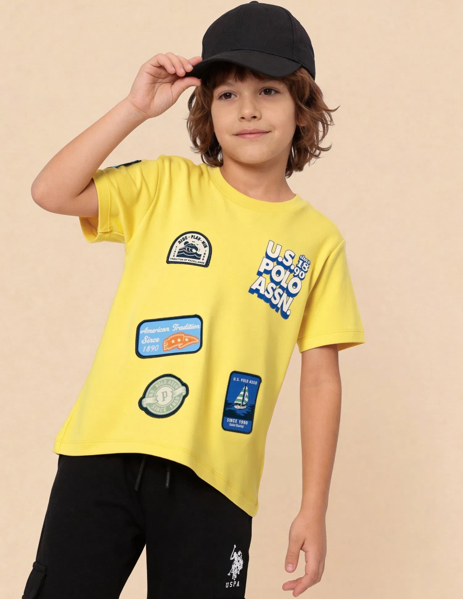 Boys Light Yellow Cotton Applique Regular Fit T-Shirt