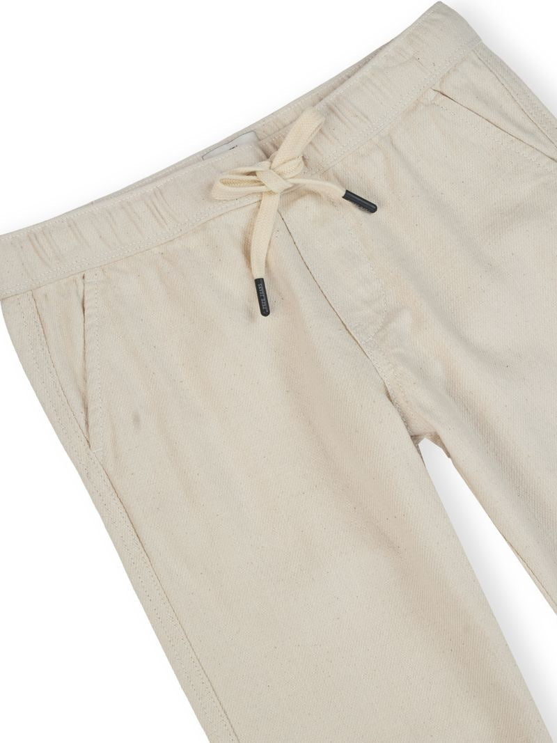 Boys Ecru Solid Regular Fit Jeans
