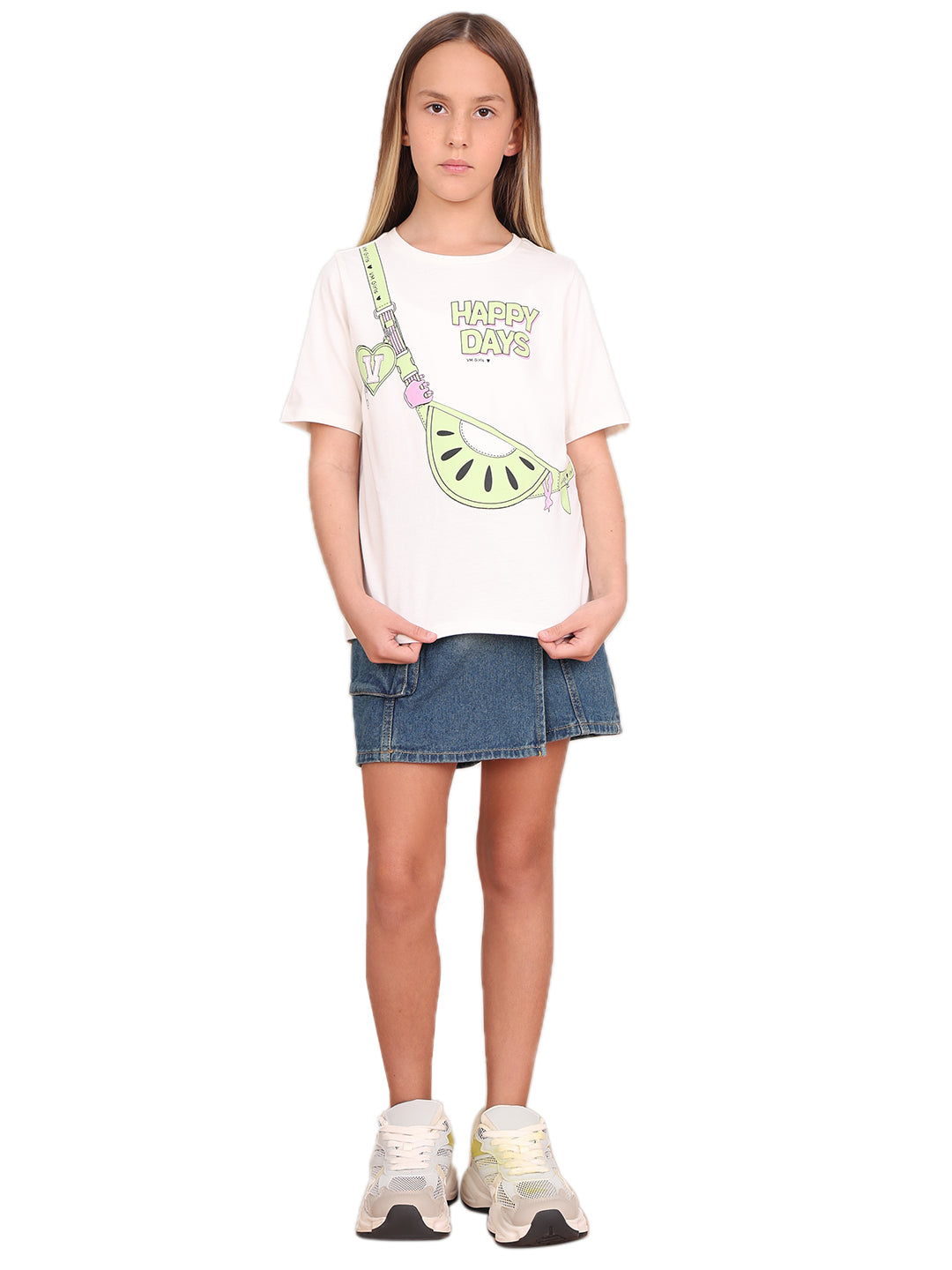 Egret Sling Bag Graphic Cotton T-Shirt with Round Neck for Girls