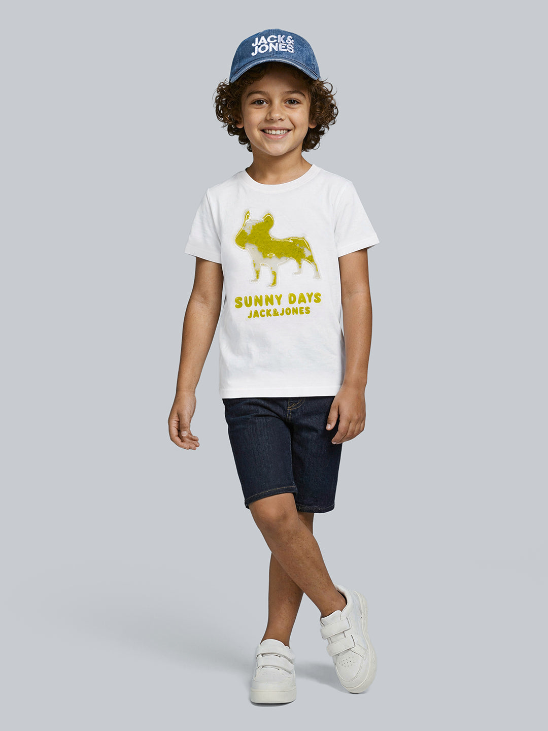 Boys Embellished Graphic Cotton Crew Neck T-Shirt