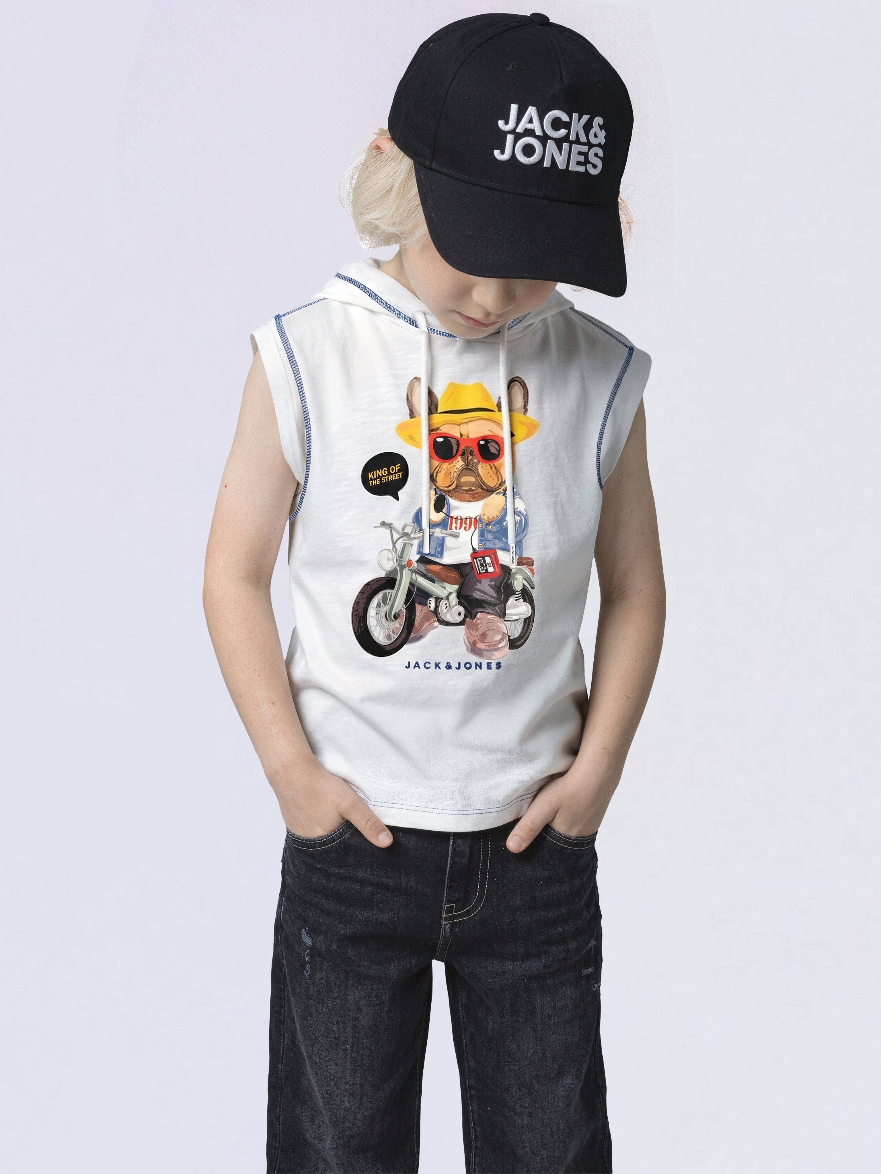 Boys White Printed Sleeveless Cotton T-Shirt