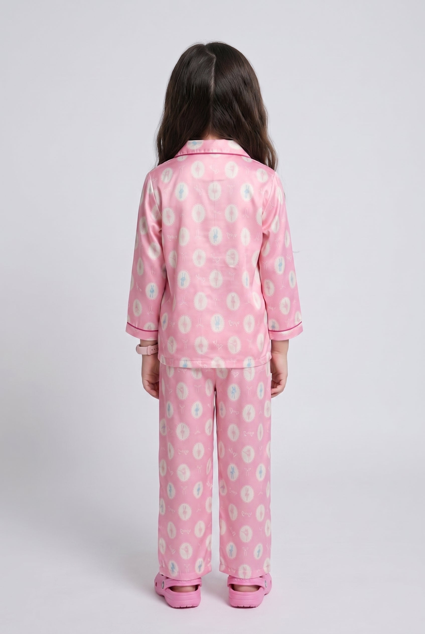 Girls Printed Polyester Night Suit Set in Pink