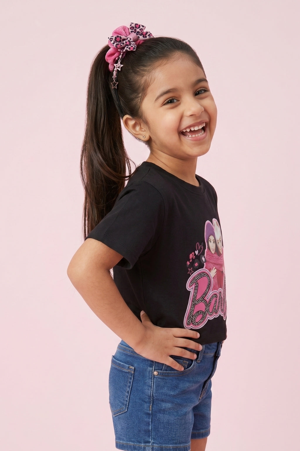 Girls Black Graphic Print Loose-Fit Crop Top