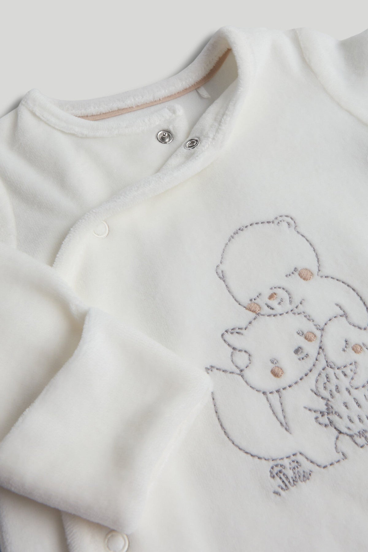 Unisex Appliqué & Embroidered All-in-One White