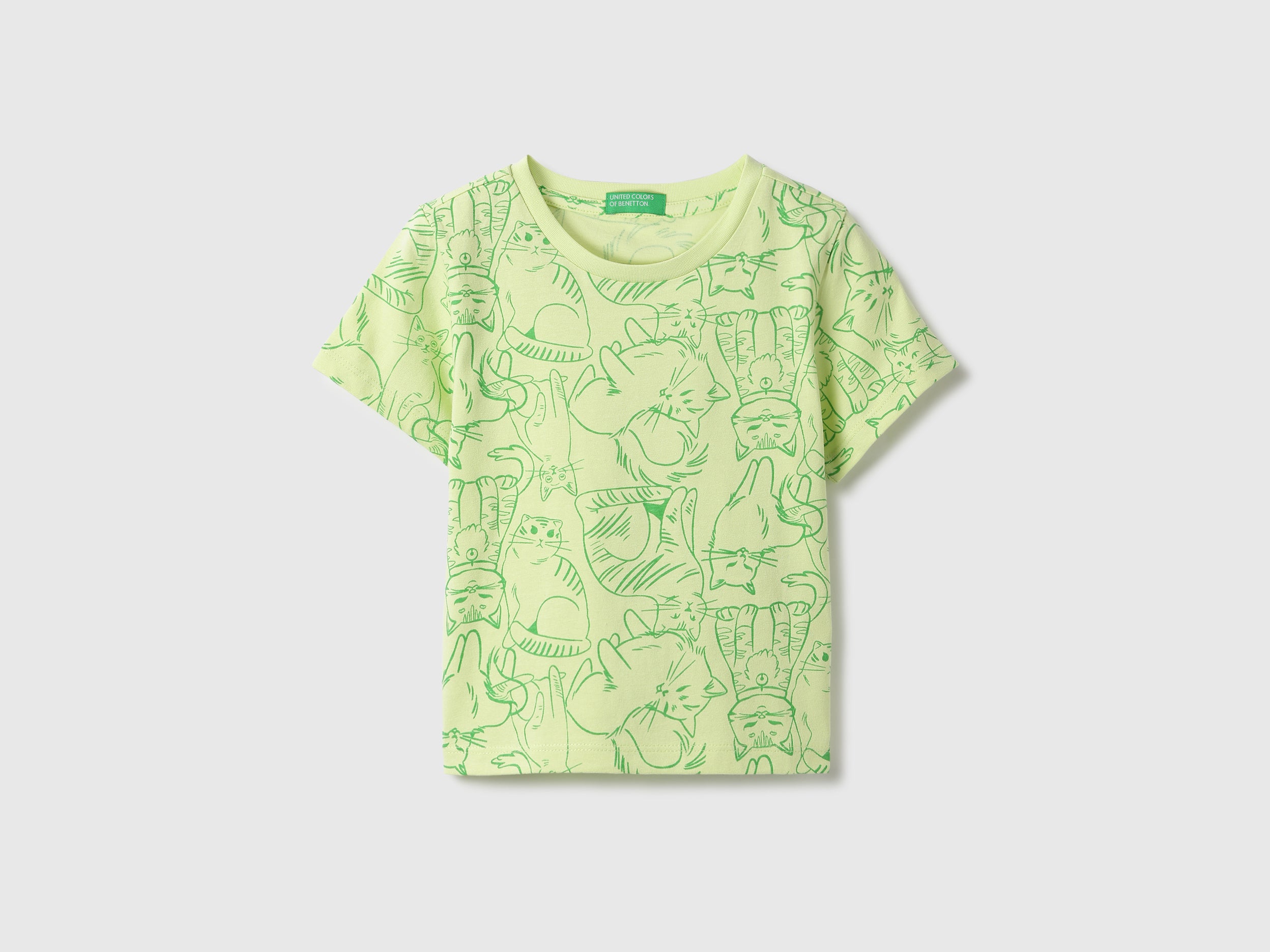Girls English Green AOP Cotton Tee – Regular Fit