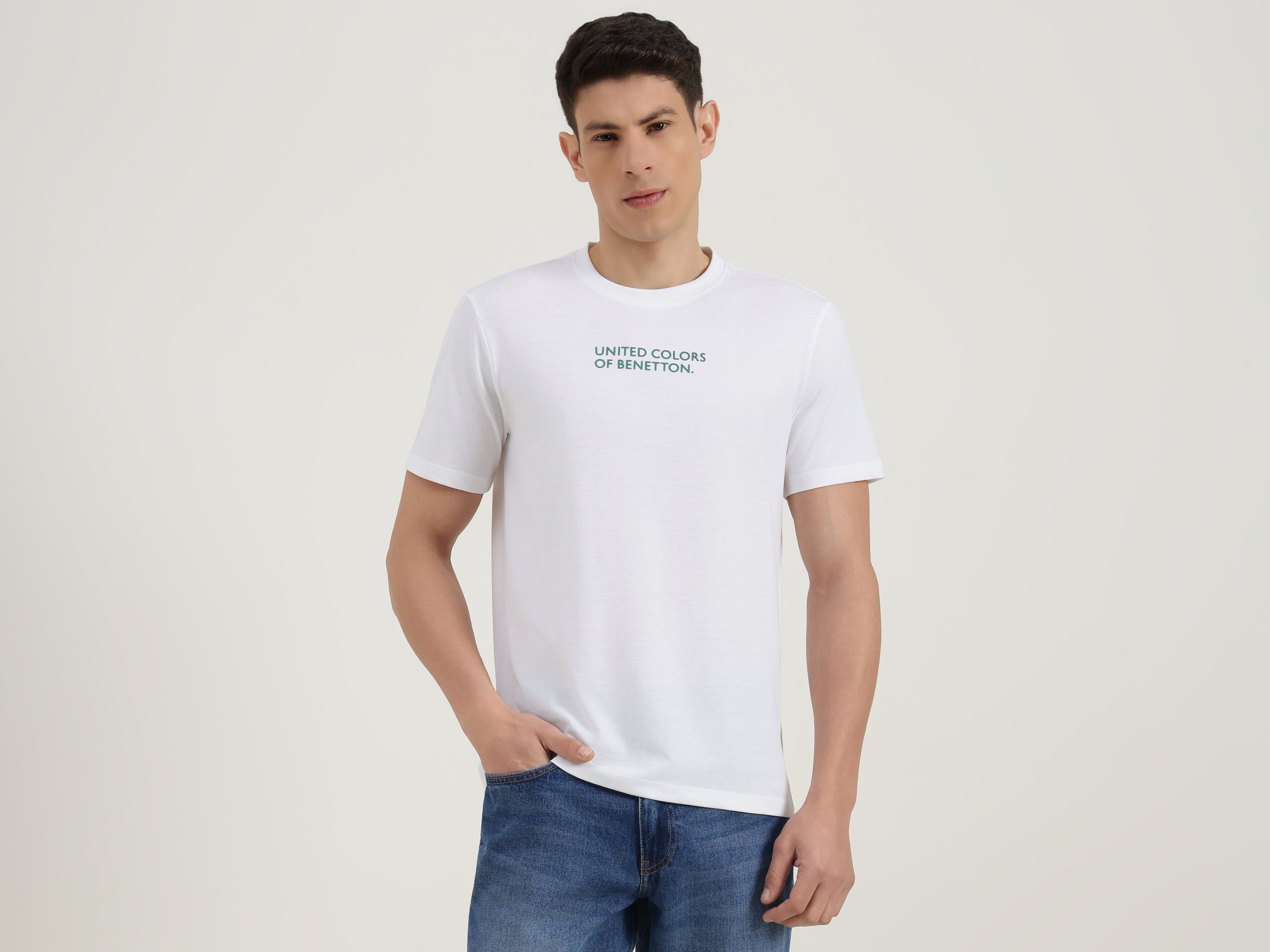 Boys White Solid Cotton Relaxed Fit Game Over Back Print T-Shirt