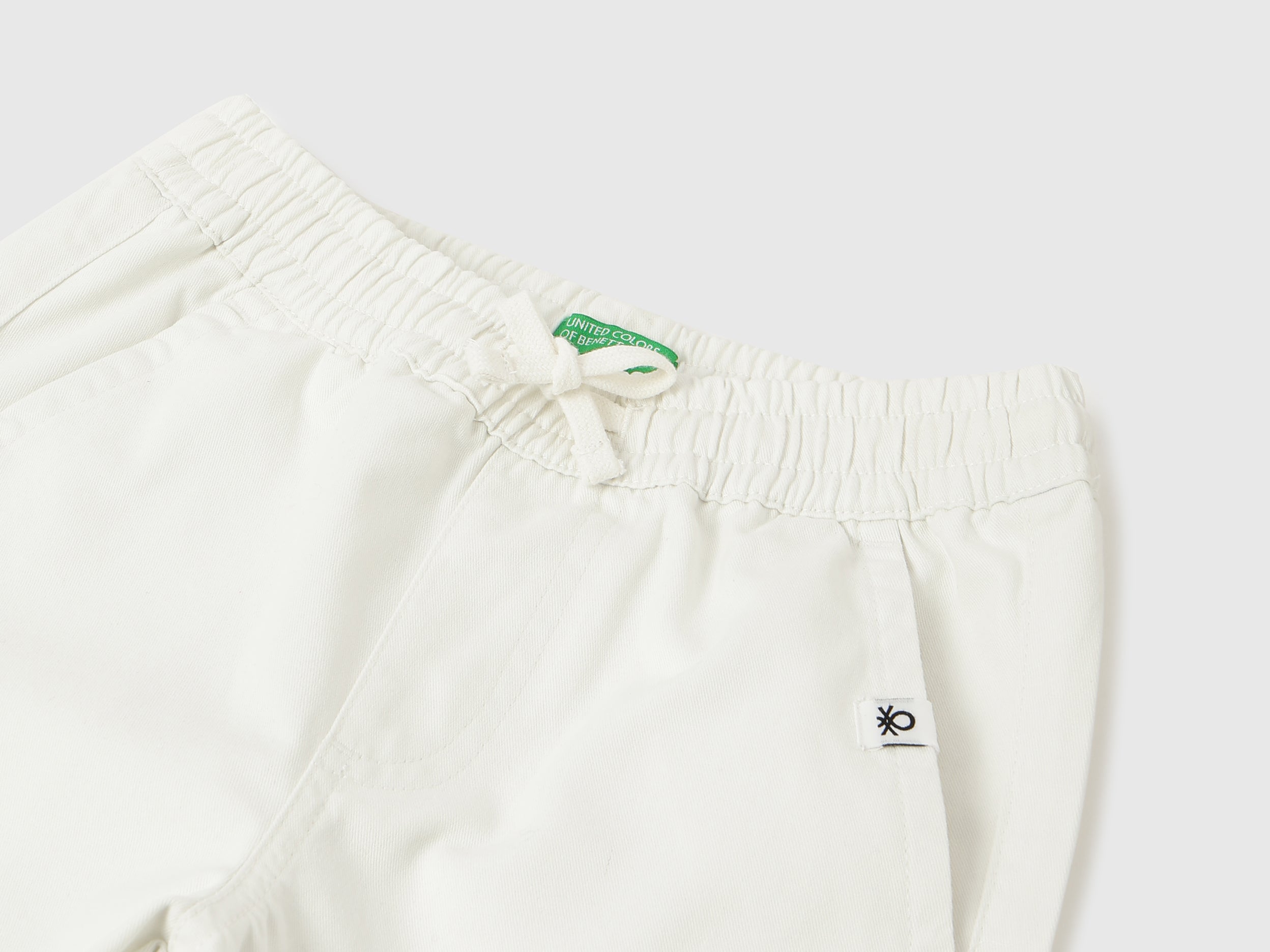 Boys White Cotton Core Shorts – Regular Fit