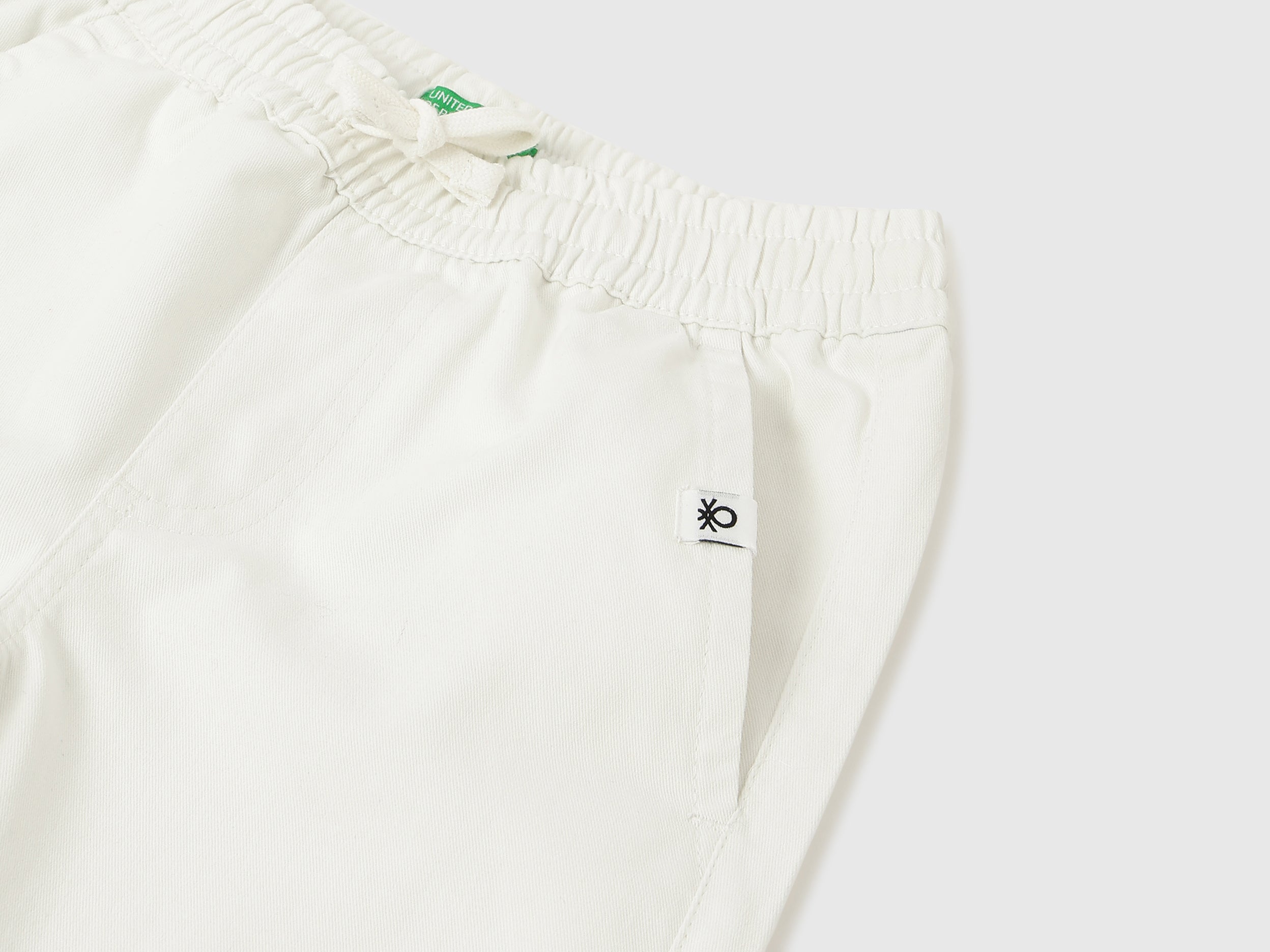 Boys White Cotton Core Shorts – Regular Fit