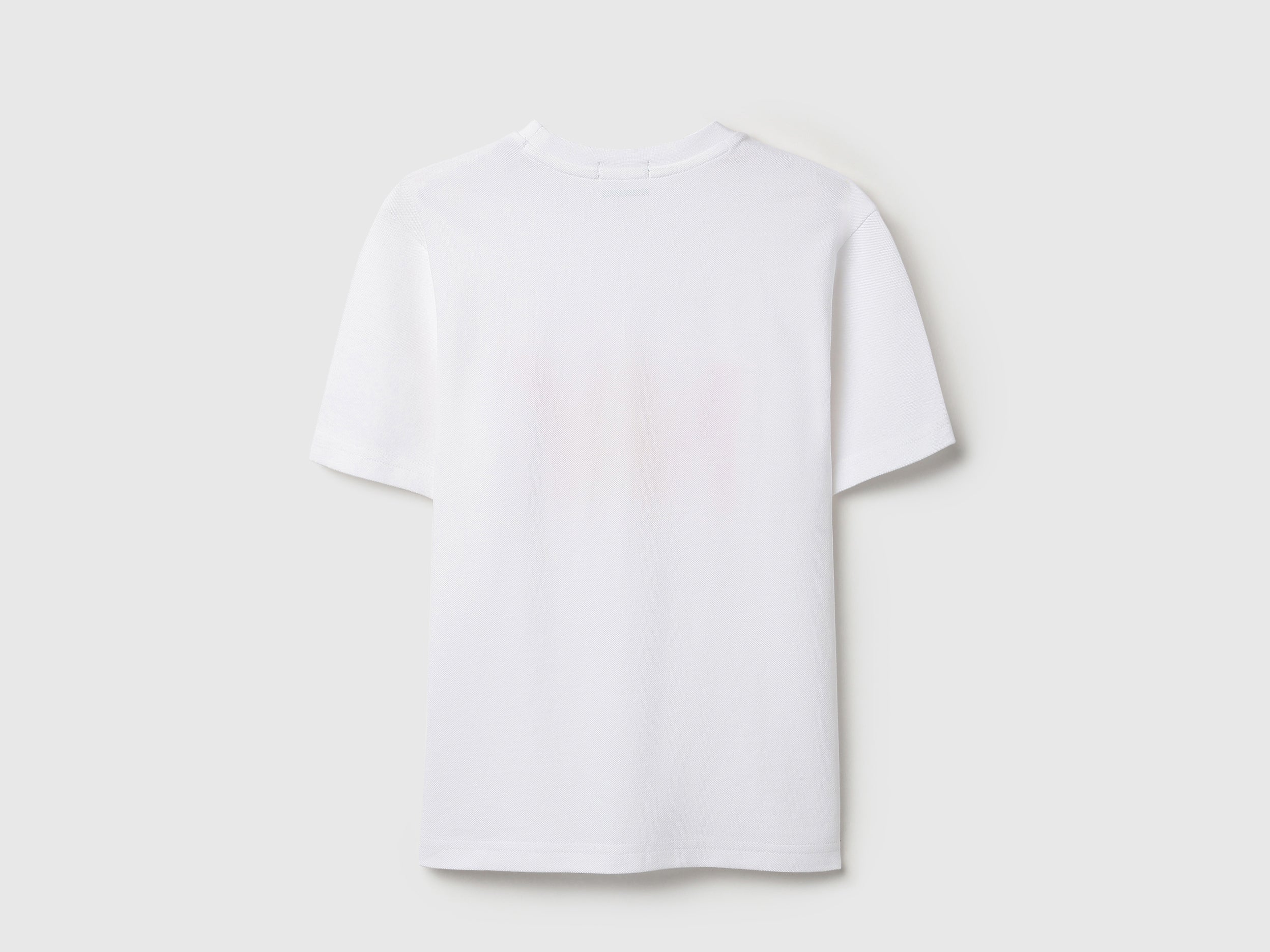 Boys White Solid Cotton Relaxed Fit T-Shirt with City Tuft Embroidery