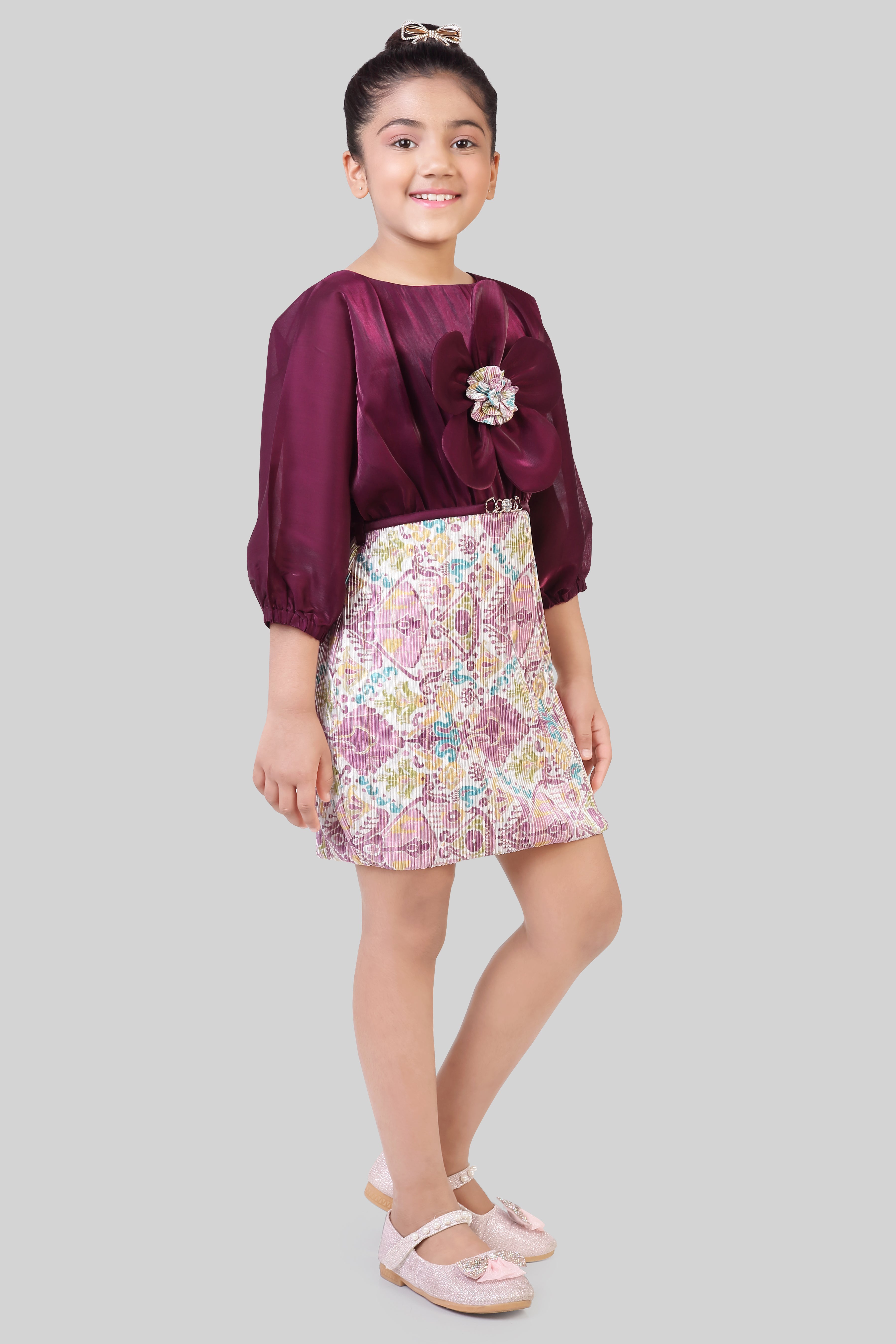 Girls Maroon Pleated Floral Embellished Slim-Fit Midi Dress