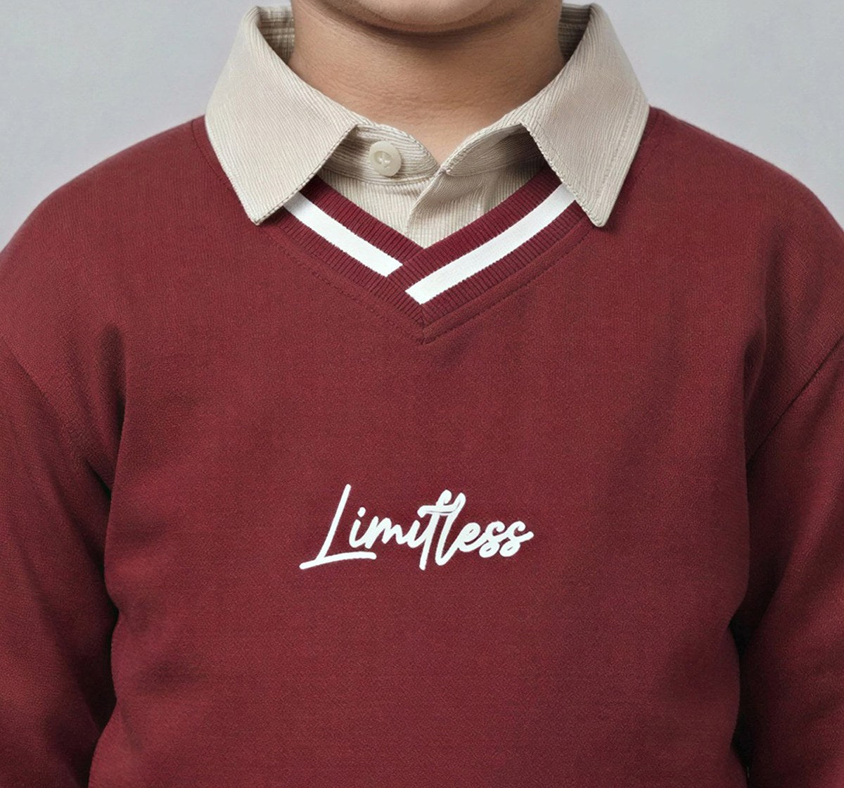 V-Neck Sweatshirt Withback Applique Detail Red