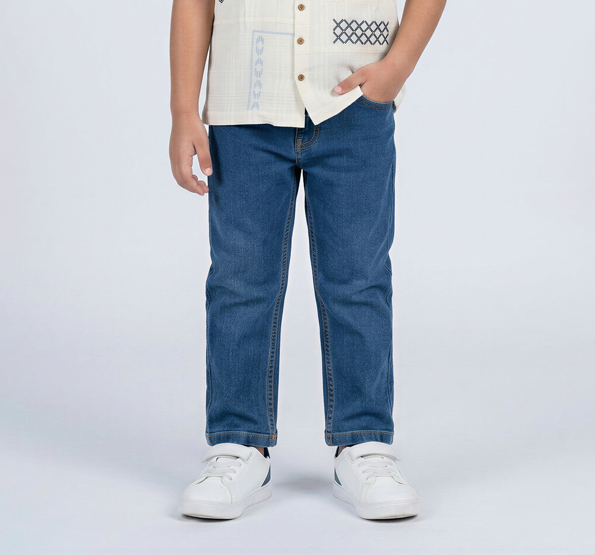 Boys Medium Blue Cotton Denim Straight Fit Jeans