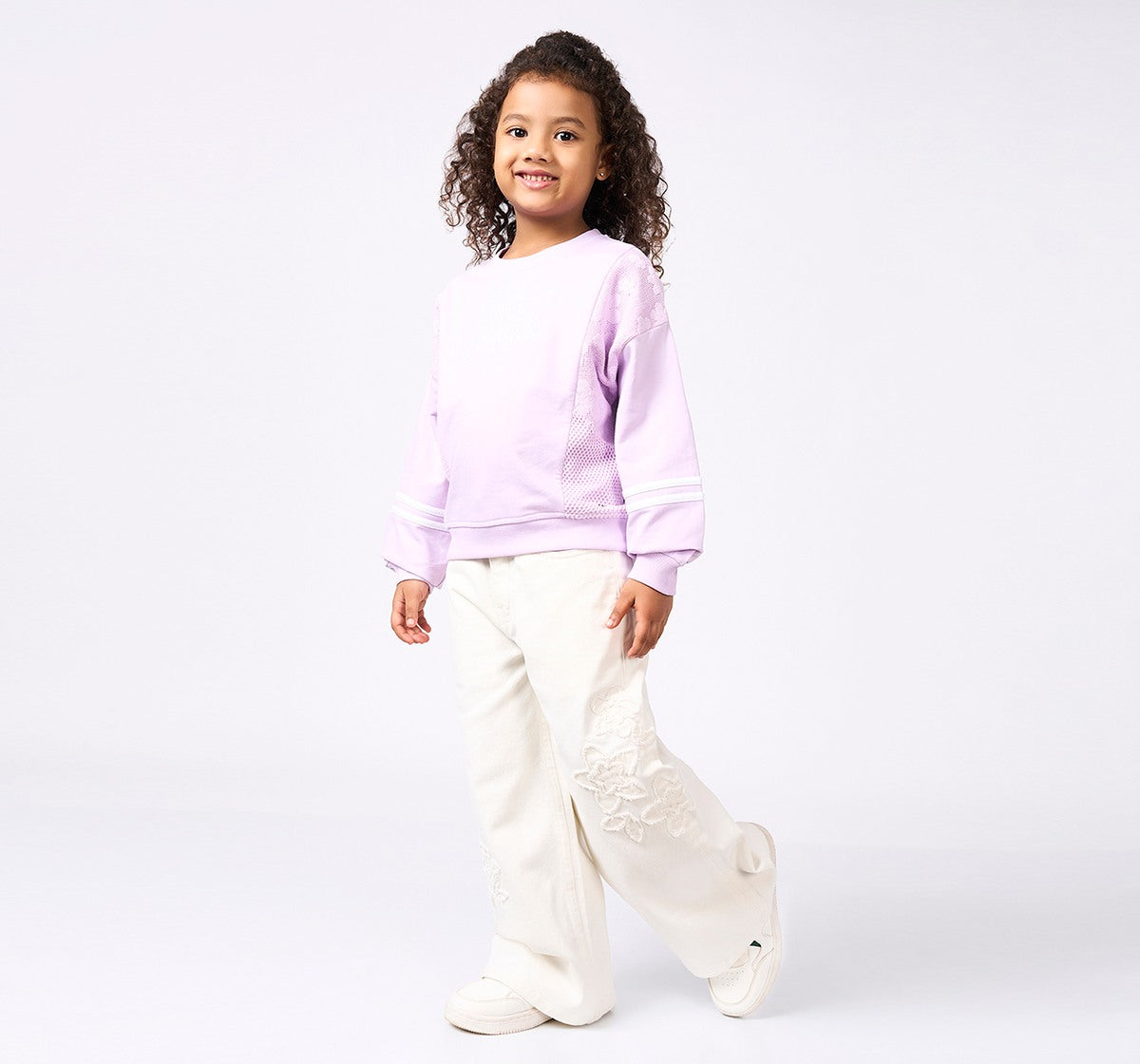 Wide Leg Fit with Applique Jeans Off White