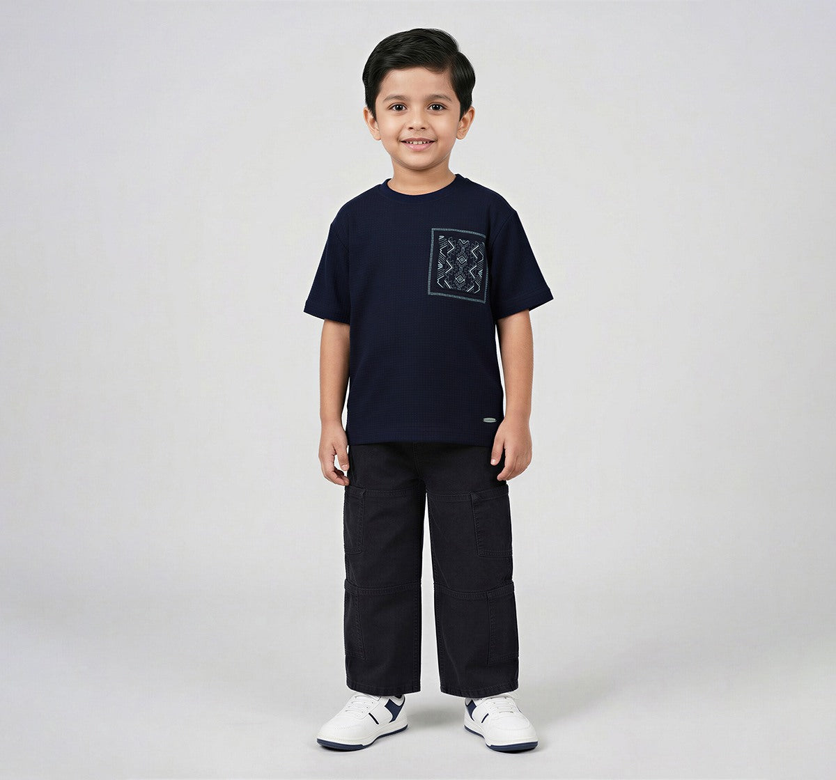 Crew Neck T-Shirt with Pocket Detail Navy