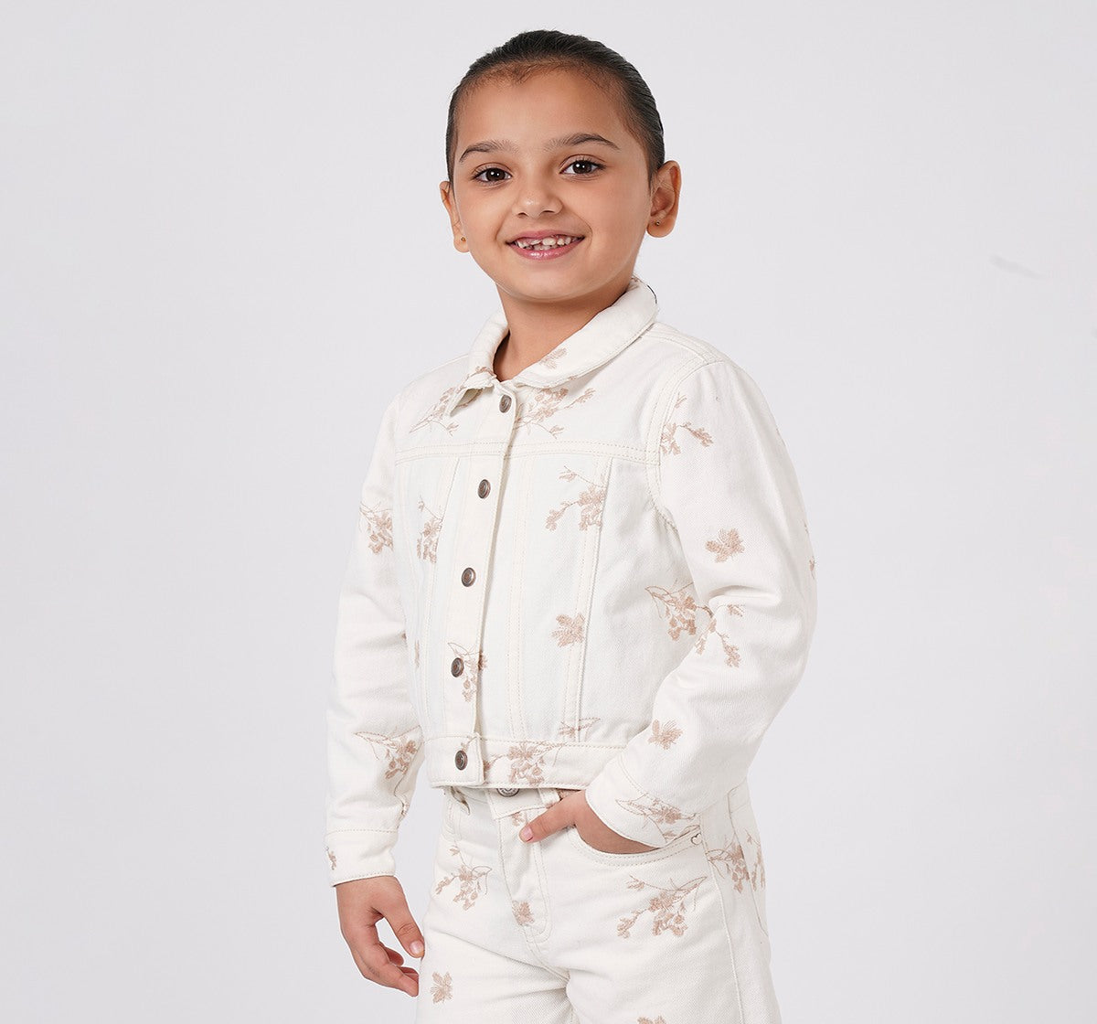 Waist Length Embroidered Jacket Off White