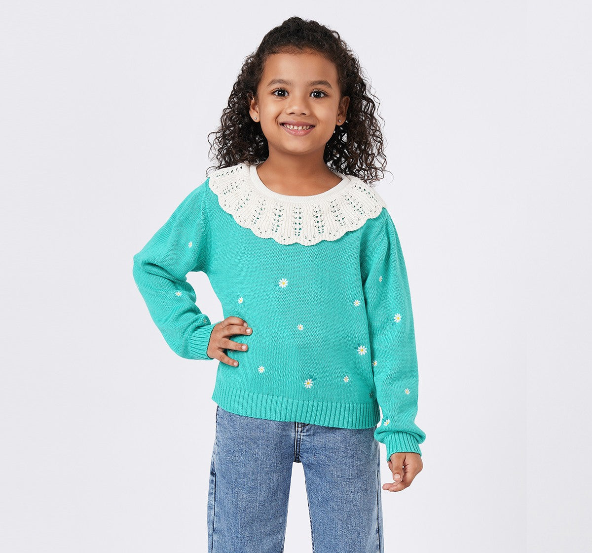 Scalloped Collar Sweater with Embroidery Green