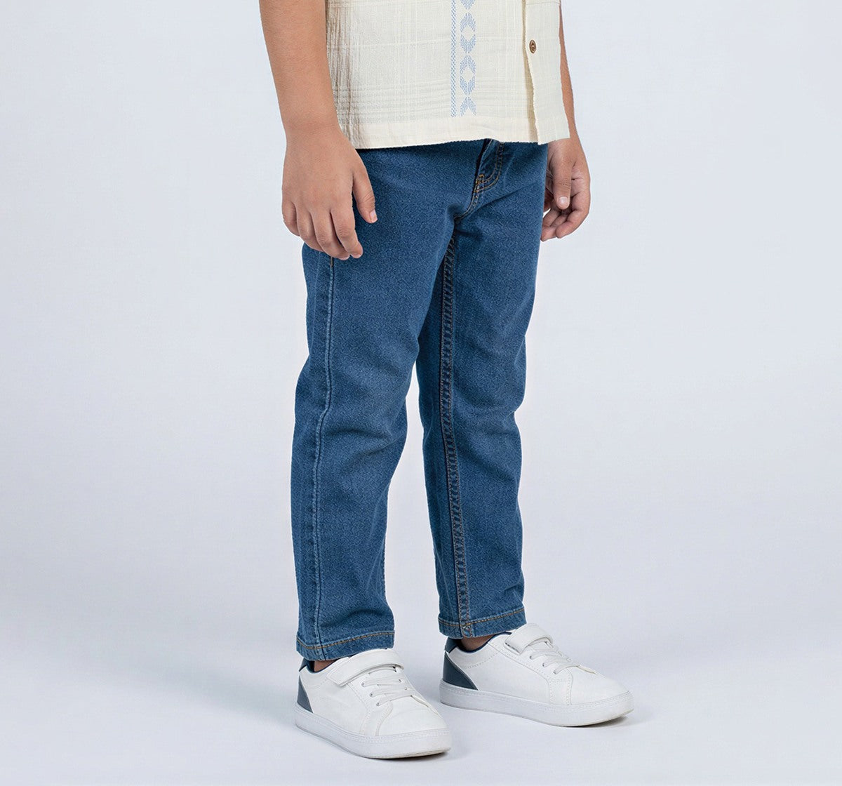 Boys Medium Blue Cotton Denim Straight Fit Jeans