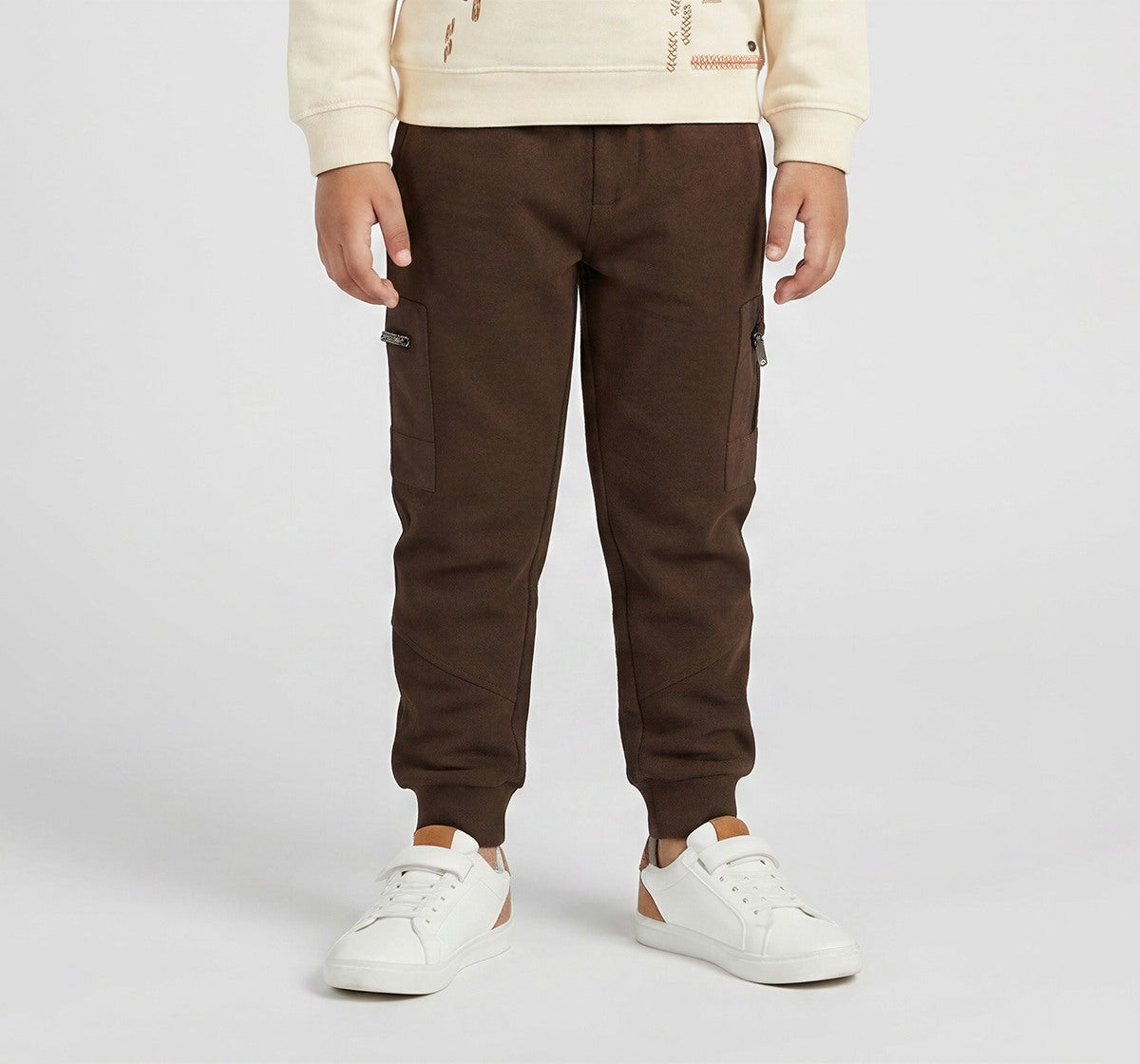 Knit Jogger with Print On Front Brown