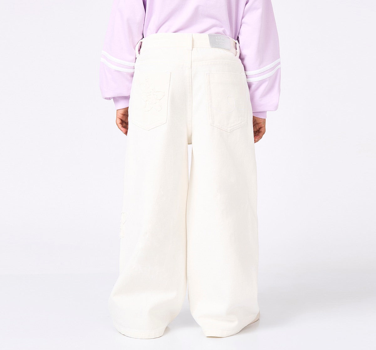 Wide Leg Fit with Applique Jeans Off White