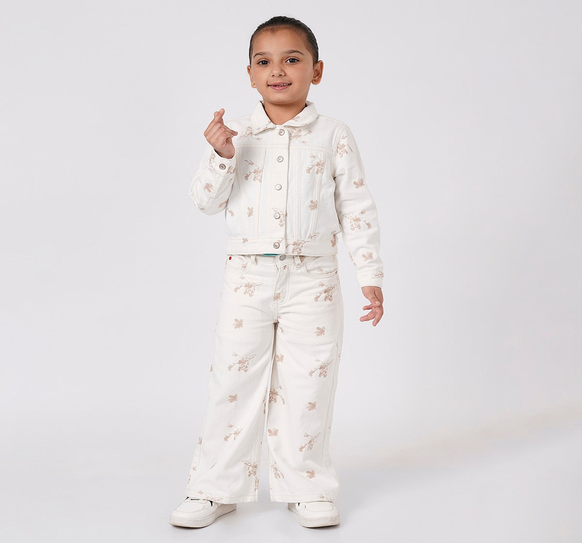 Waist Length Embroidered Jacket Off White