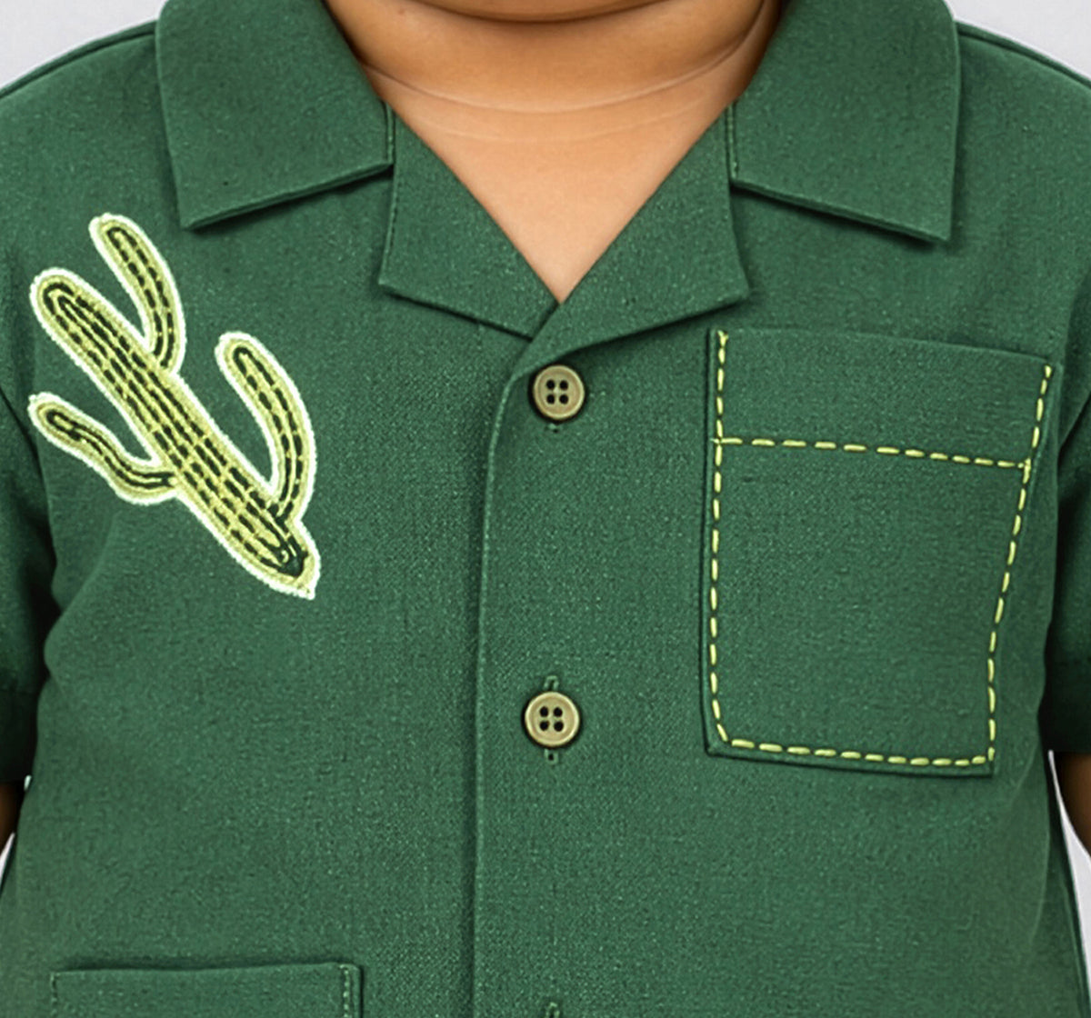 Applique Shirt with Relax Fit Pants Green