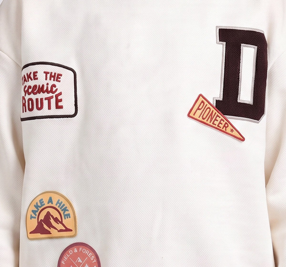 Sweatshirt with Badges Beige